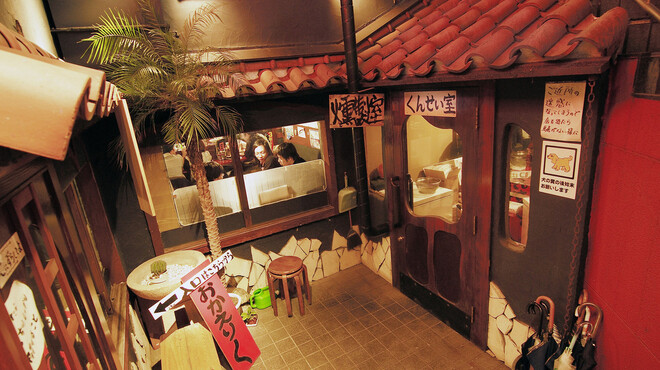 https://tabelog.ssl.k-img.com/resize/660x370c/restaurant/images/Rvw/3185/3185864.jpg?token=a9e8430&api=v2