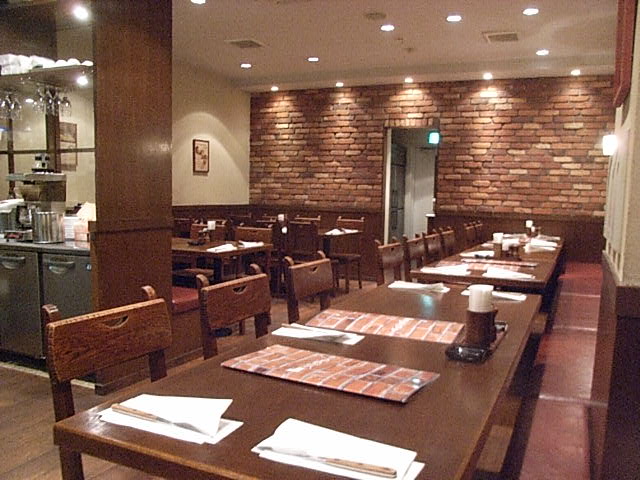 炭焼ハンバーグ＆ステーキアルカサール 神保町店>