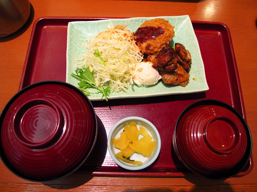 ランチ 日替わりランチ 炭焼きチキン ミンチかつ 和食さと 岐阜城東通店 岐阜市城東通3丁目3 2 Pochiの 食べるために生きる