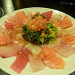 焼肉本舗 - カルパッチョ~大きく食べ応えあり!