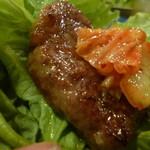 焼肉本舗 - 包んでみた~(幸せ♪)
