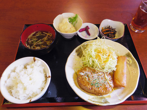 ランチ デミ煮込みハンバーグ定食 ほほほんのり 神宮店 名古屋市熱田区三本松町18 1 神宮前駅 Pochiの 食べるために生きる