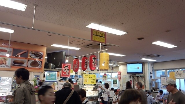 フードコートCHIBA>