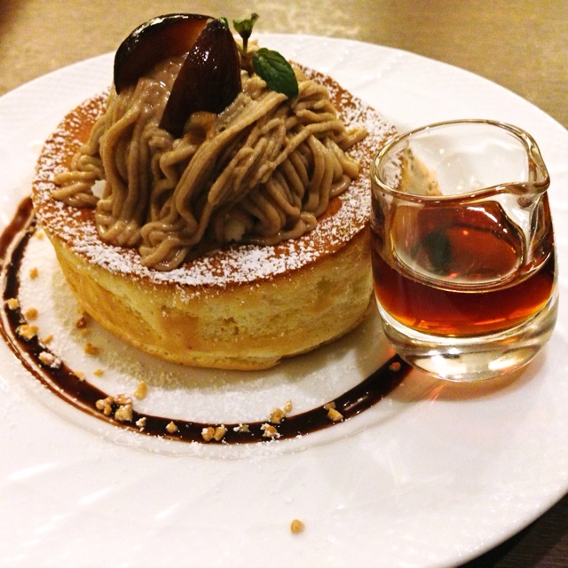 星乃珈琲店 , 栗のスフレパンケーキ