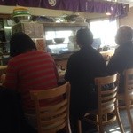 天健 - カウンター、盛況です