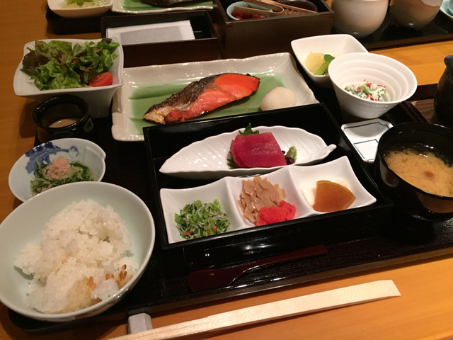 佳香 日本料理 都庁前新宿 1万 3.44>