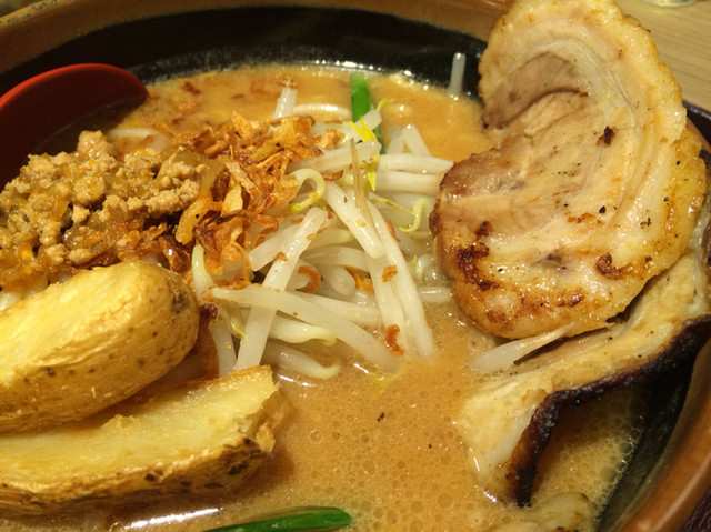 麺場 田所商店 奈良西大和ニュータウン店>