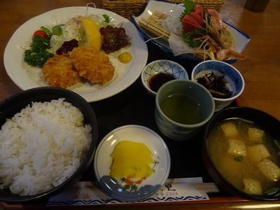 ドライブイン登代里>
