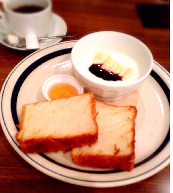 WIRED CAFE アトレ上野店>