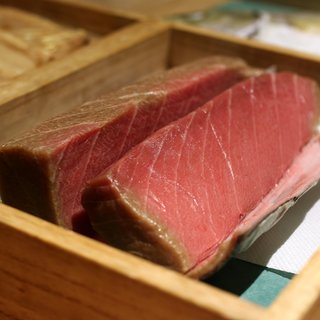 寿しの吉乃 - 料理写真:２週間熟成させた中トロ