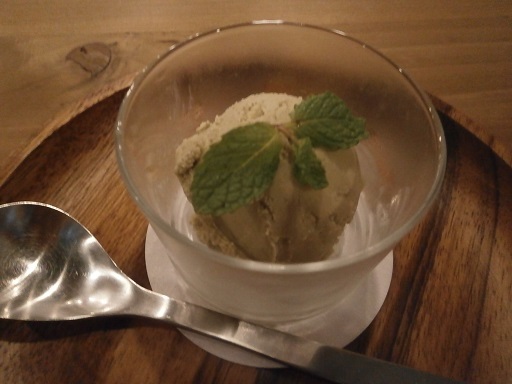 cafe living "SU_MU"(スム）>