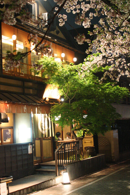 中目黒 目黒川で桜と料理が楽しめるお店を厳選 Pathee パシー
