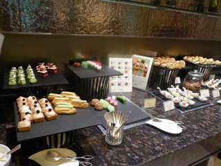Shangri-La hitel -