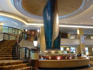 Shangri-La hitel -