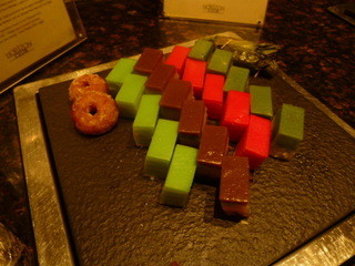 Shangri-La hitel -