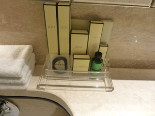 Shangri-La hitel -