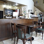 エミーリエ - 店内