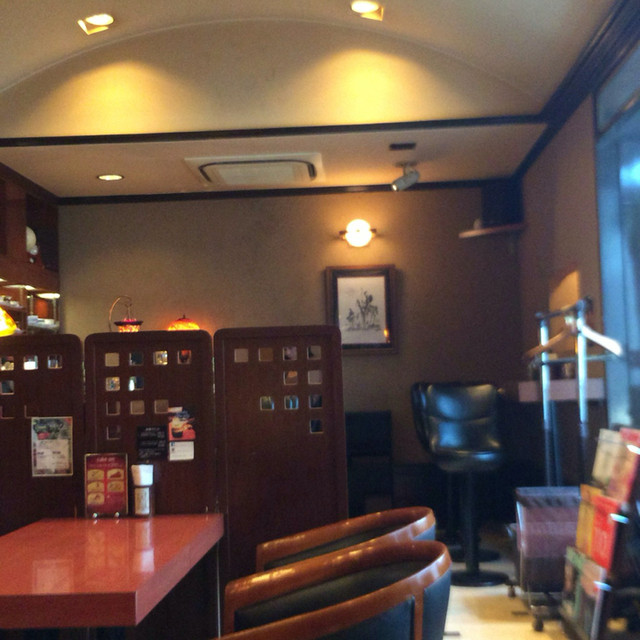 Le Premier Cafe>