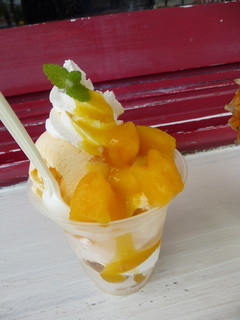 Mango Cafe -