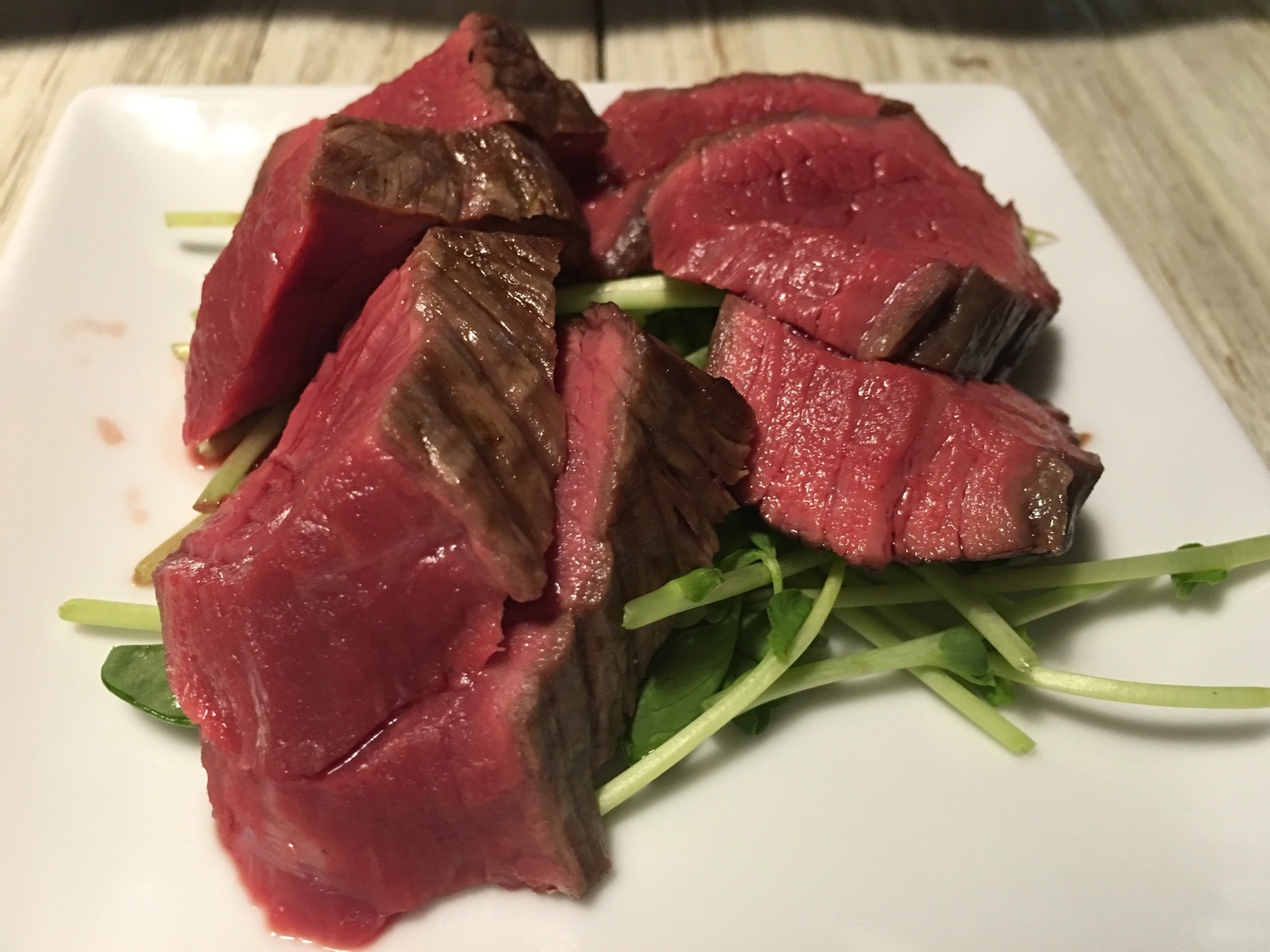 牛モモ肉のカメノコ