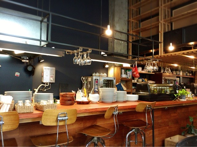 cafe living "SU_MU"(スム）>