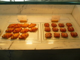 The Wing Business Class Lounge - 