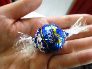 LINDT CHOCOLATE SHOP - レジでもらった