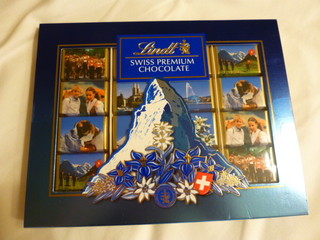 LINDT CHOCOLATE SHOP - オーストリアのSAで買ったの
リンツショップより高かった><