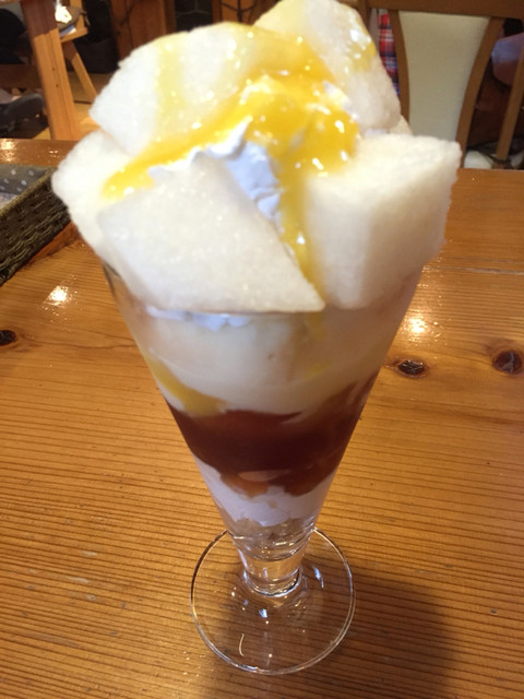 フルーツ工房えふ>
