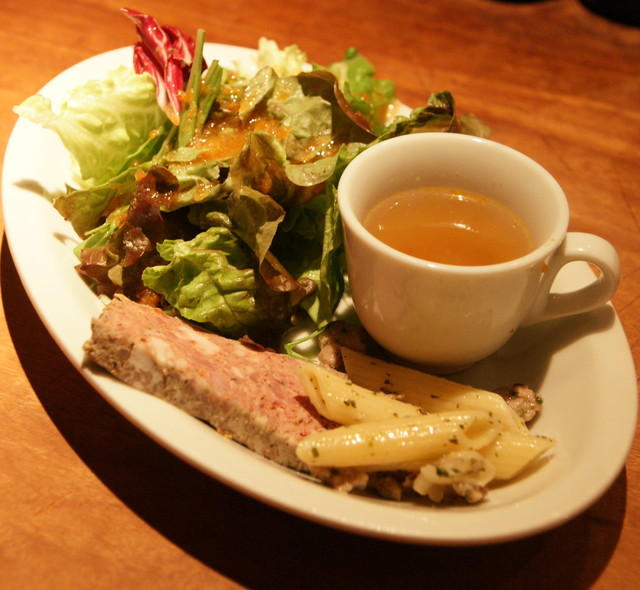 LA COCORICO上野の森さくらテラス店／COCORICO DELI （ラココリコ／ココリコ デリ） 上野/フレンチ [食べログ]