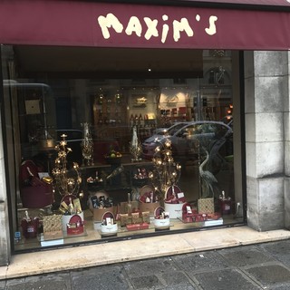 BOUTIQUE MAXIM’S DE PARIS - 